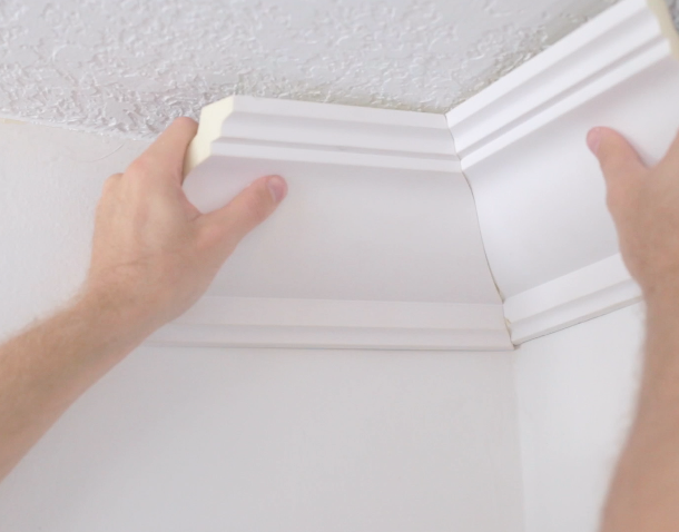 Saves Nails Solvent-Free Gap-Filling Adhesive